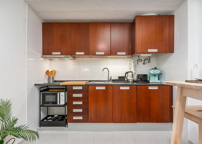 Sardinha-1 Min Walk To Burgau