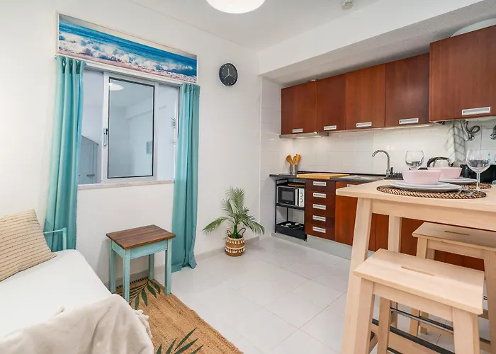 Daire Sardinha-1 Min Walk To *