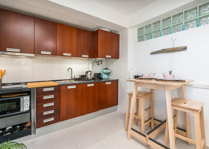 Daire Sardinha-1 Min Walk To *